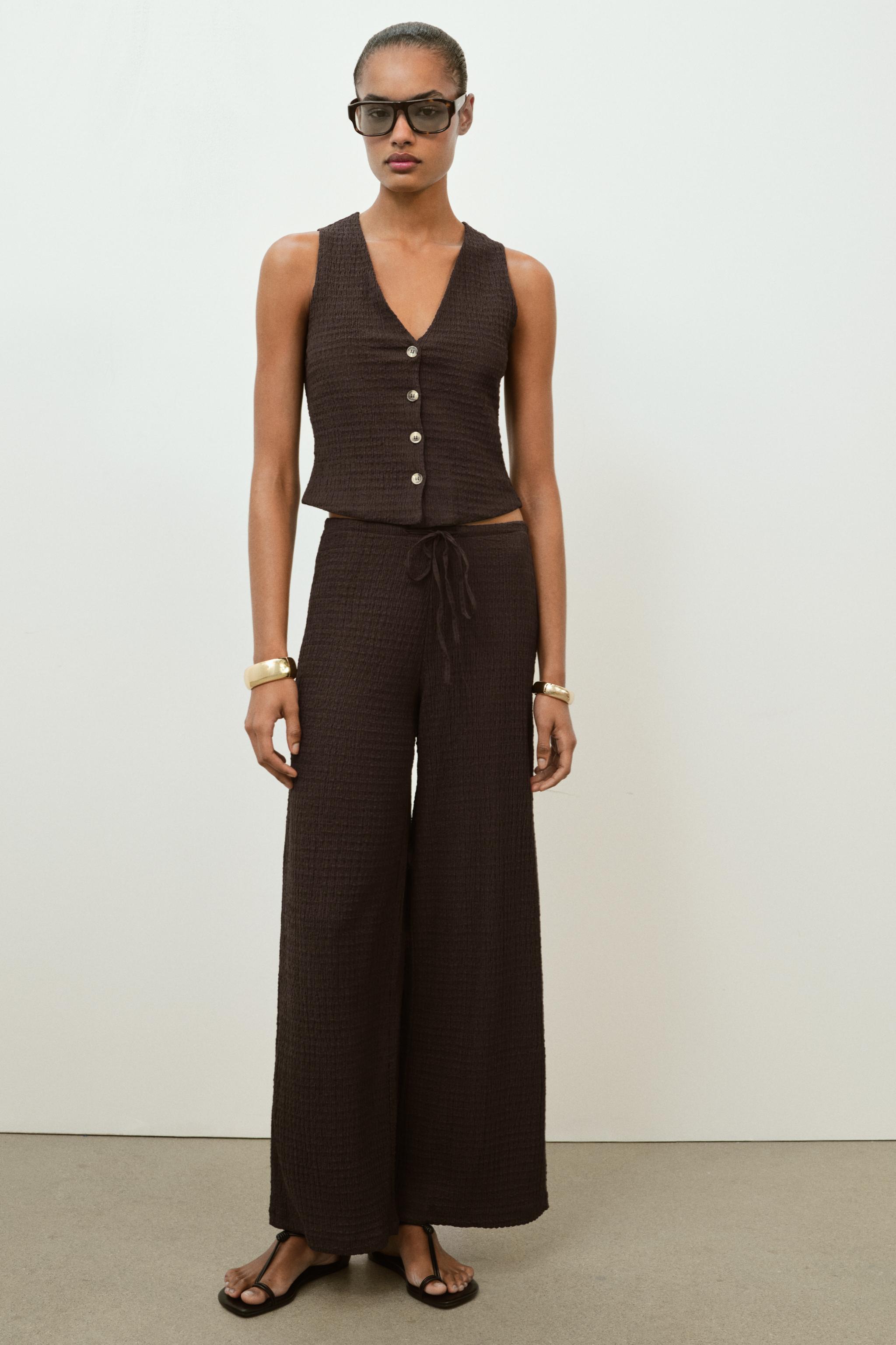 TOP GILET BOUTONS TEXTURÉ